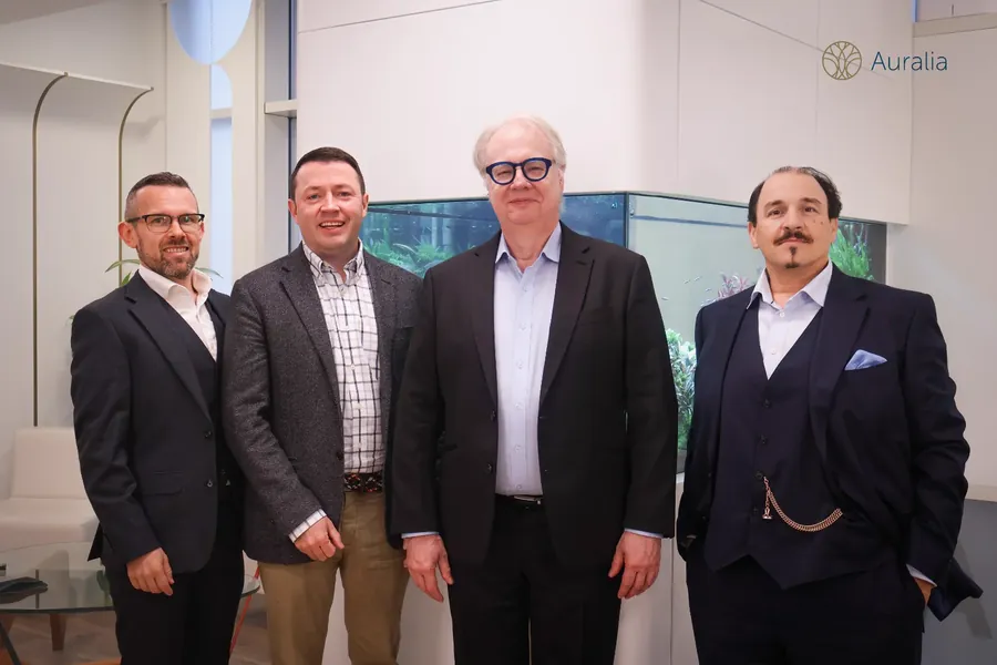 Dr John Loy with Prof Michel Gagner and the Auralia leadership team at Auralia Private Hospital, Dublin